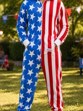 Tipsy Elves NWT American Flag Fleece Hooded Jumpsuit Onesie Unisex Medium
